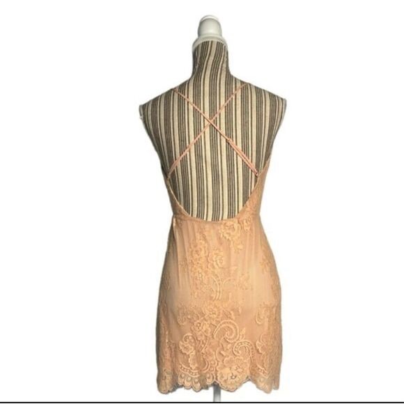 Lovers + Friends Art Deco Dress Light Peach XS - Picture 4 of 8